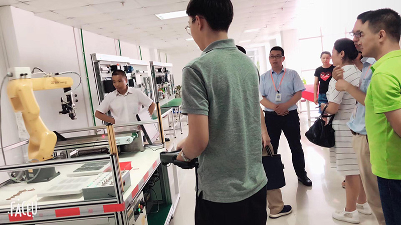 常州人社局領(lǐng)導(dǎo)蒞臨考察